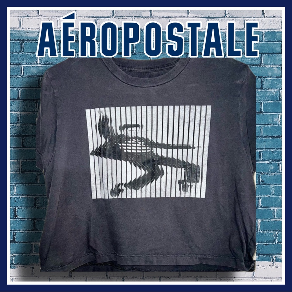 AÉROPOSTALE Grey Elvis Presley Crop Top